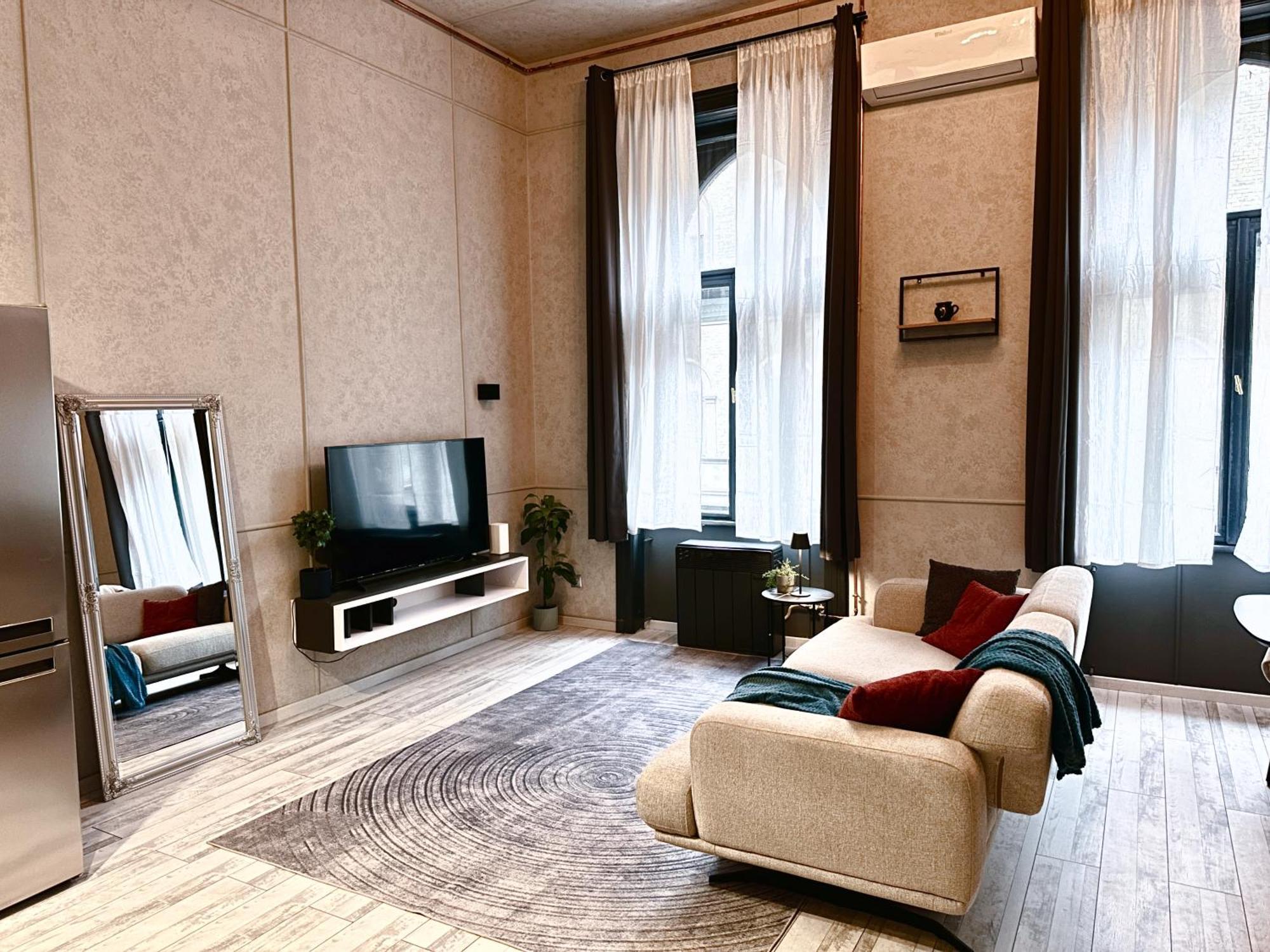 Apartment Izabella Downtown Delight *