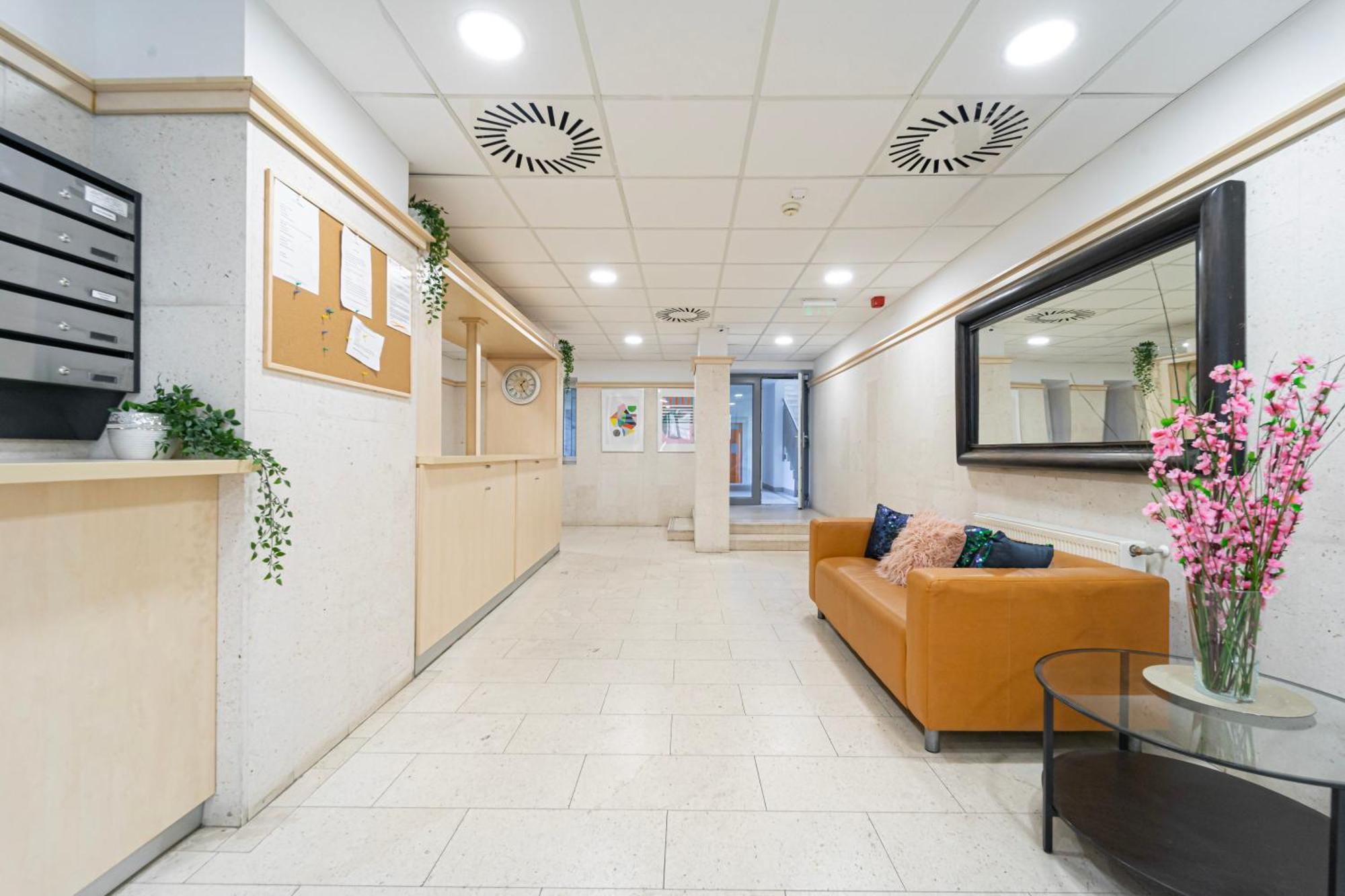 With Parking&terrace Apartamento *
