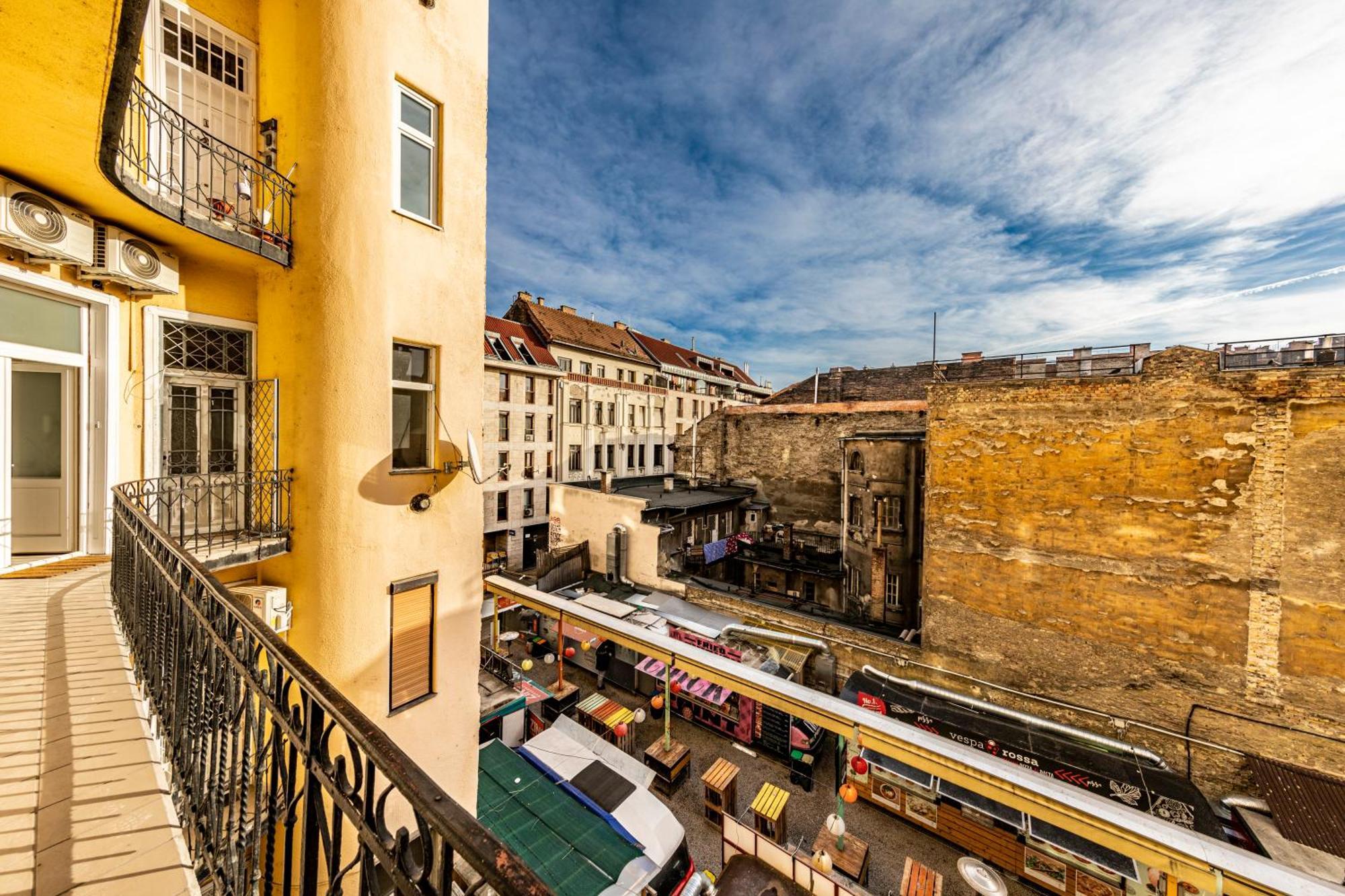 Appartamento 2bdr+2a/c+for Long Term Too+large Flat+quiet+soho!