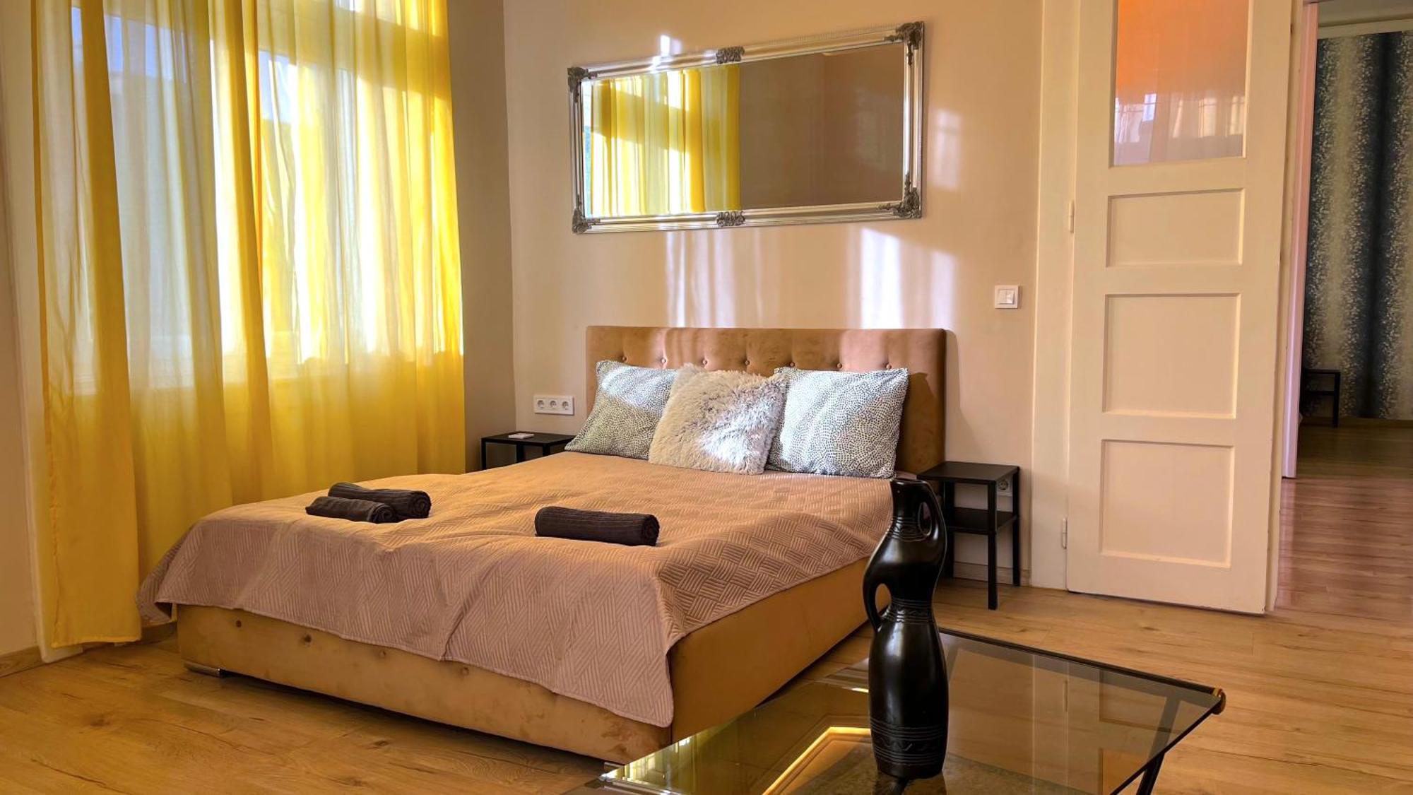 B112 By Small Apartamento *