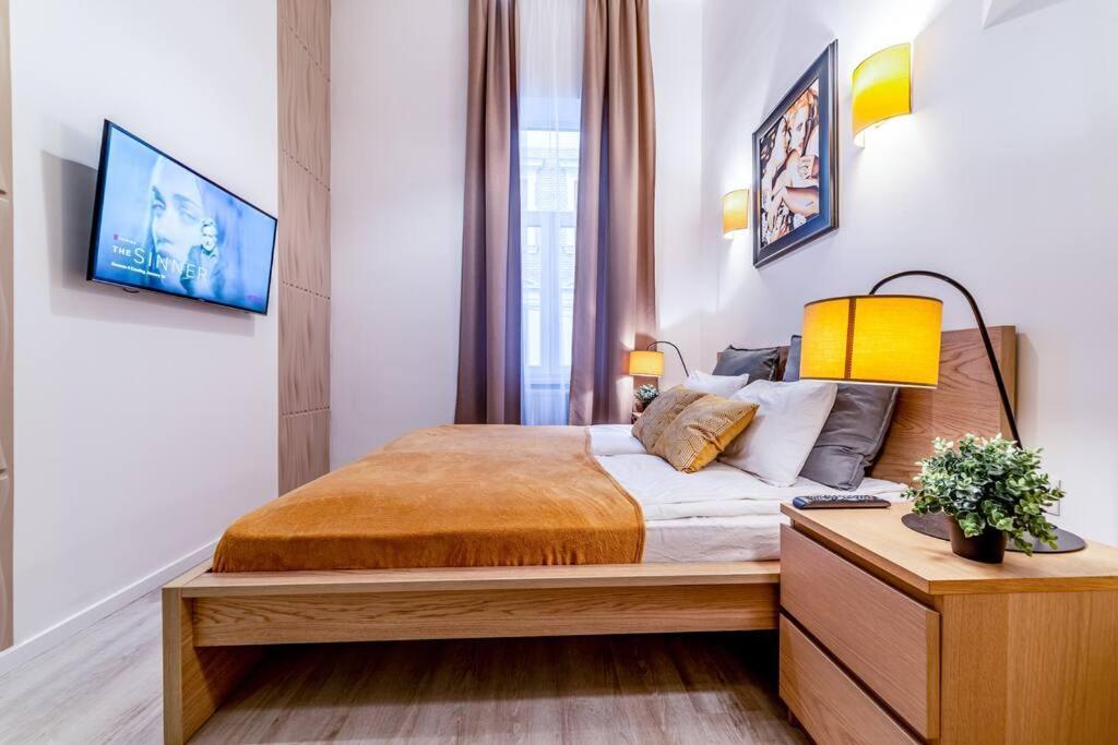 4 Seasons Of Love - Luxury 3-bedroom City * Budapest