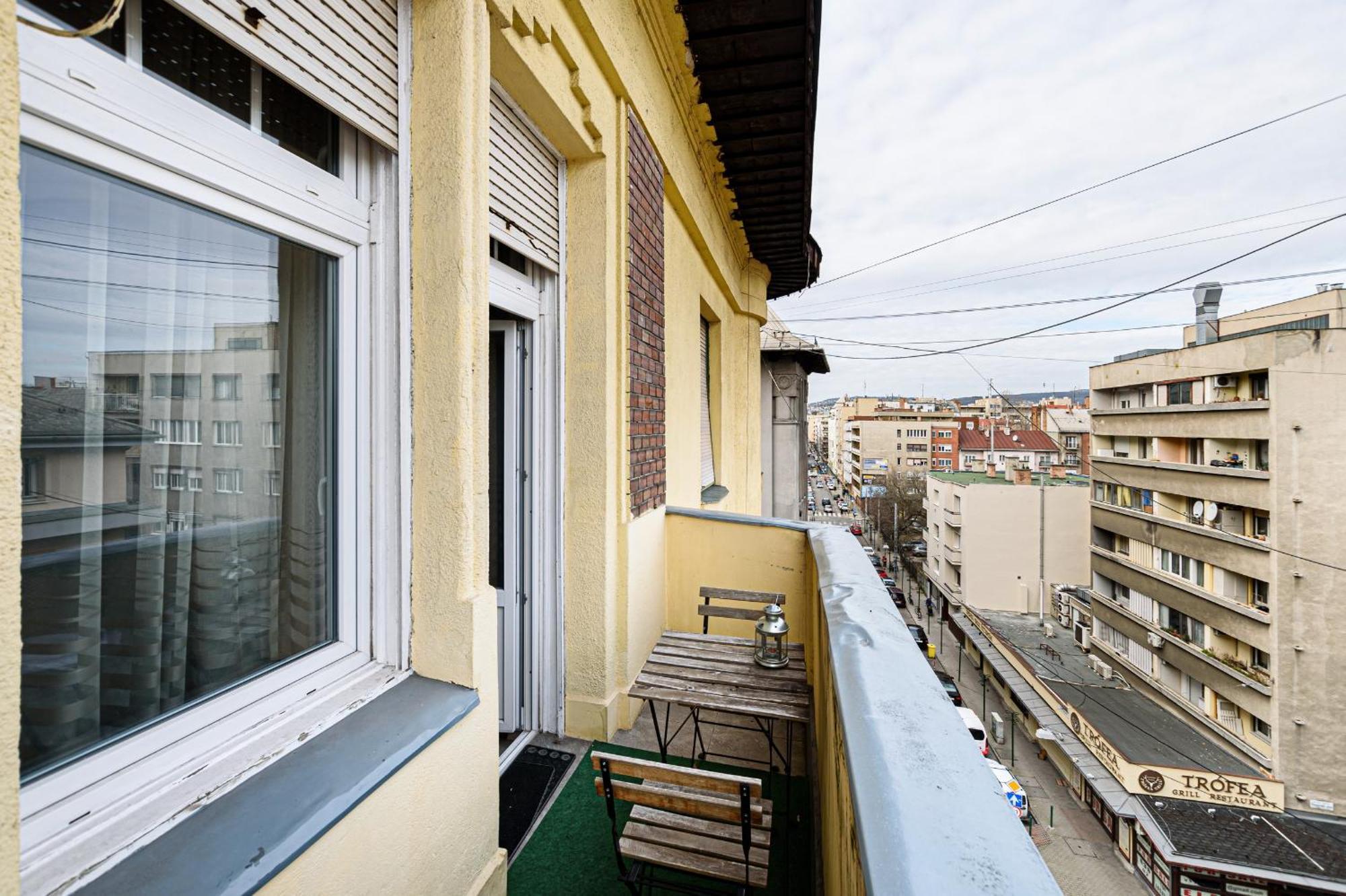 Relaxing Feeling In Nice Area Apartman *
