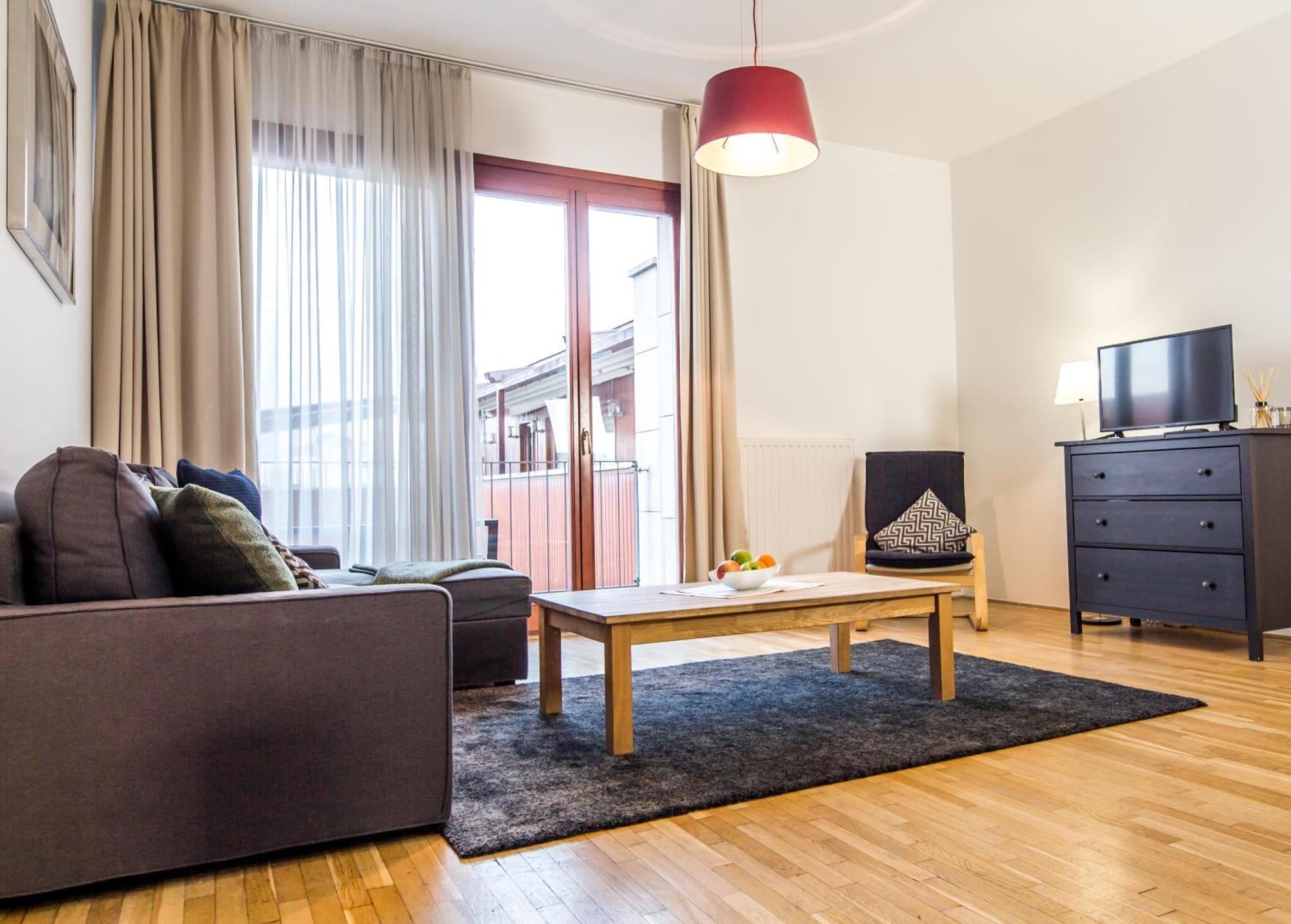Apartment Skyhome By Artemisia Budapest