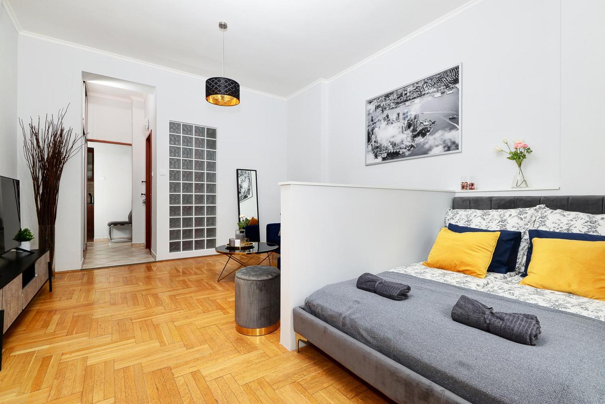 Luxury R162 Apartamento