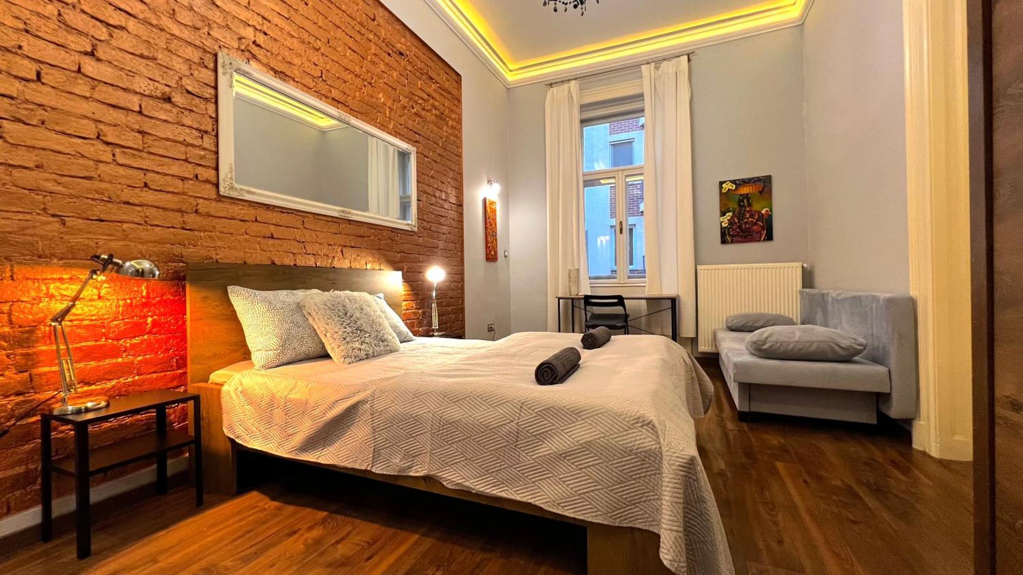 Apartment V6 By Small *