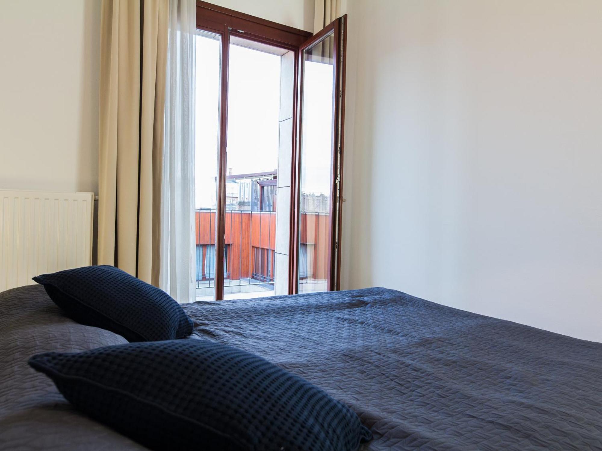 Skyhome By Artemisia Apartment