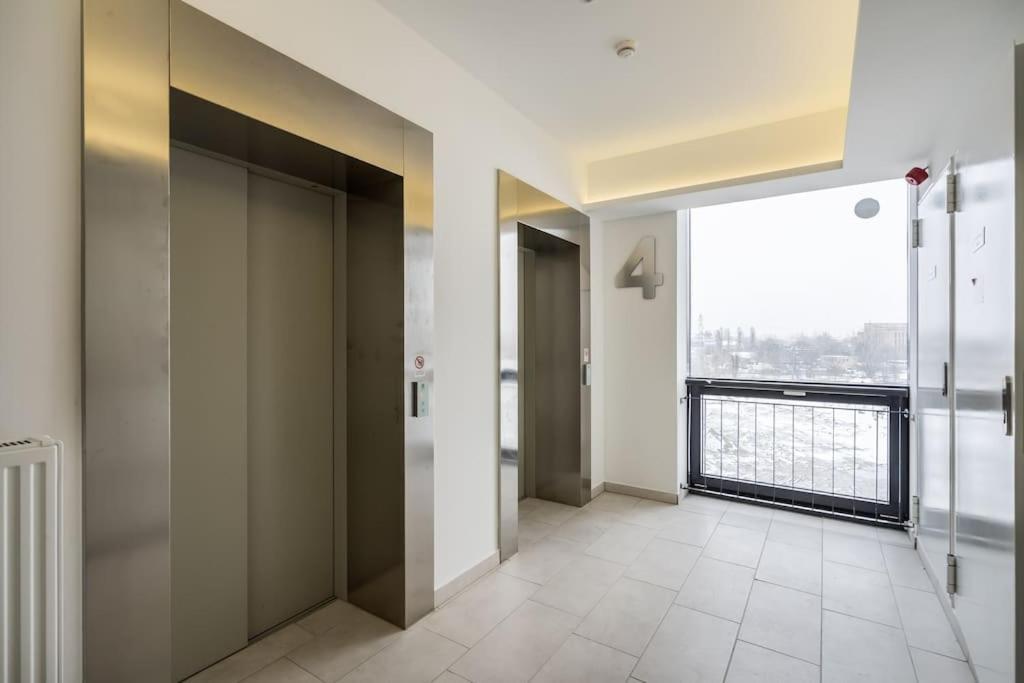 Marina At Danube - Free Private Parking! Apartment Budapest