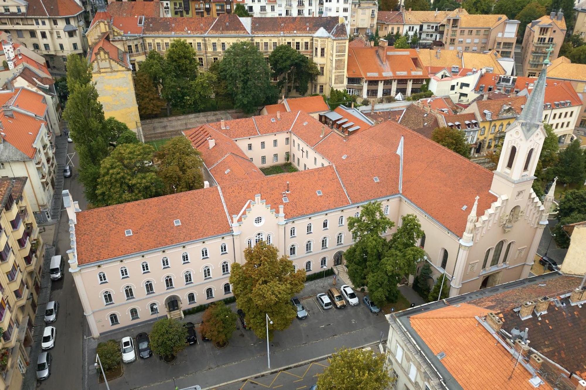 Monastery Boutique Hotell Budapest