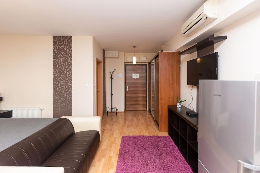 Flat On Corvin Promenade With Big Balcony Budapest