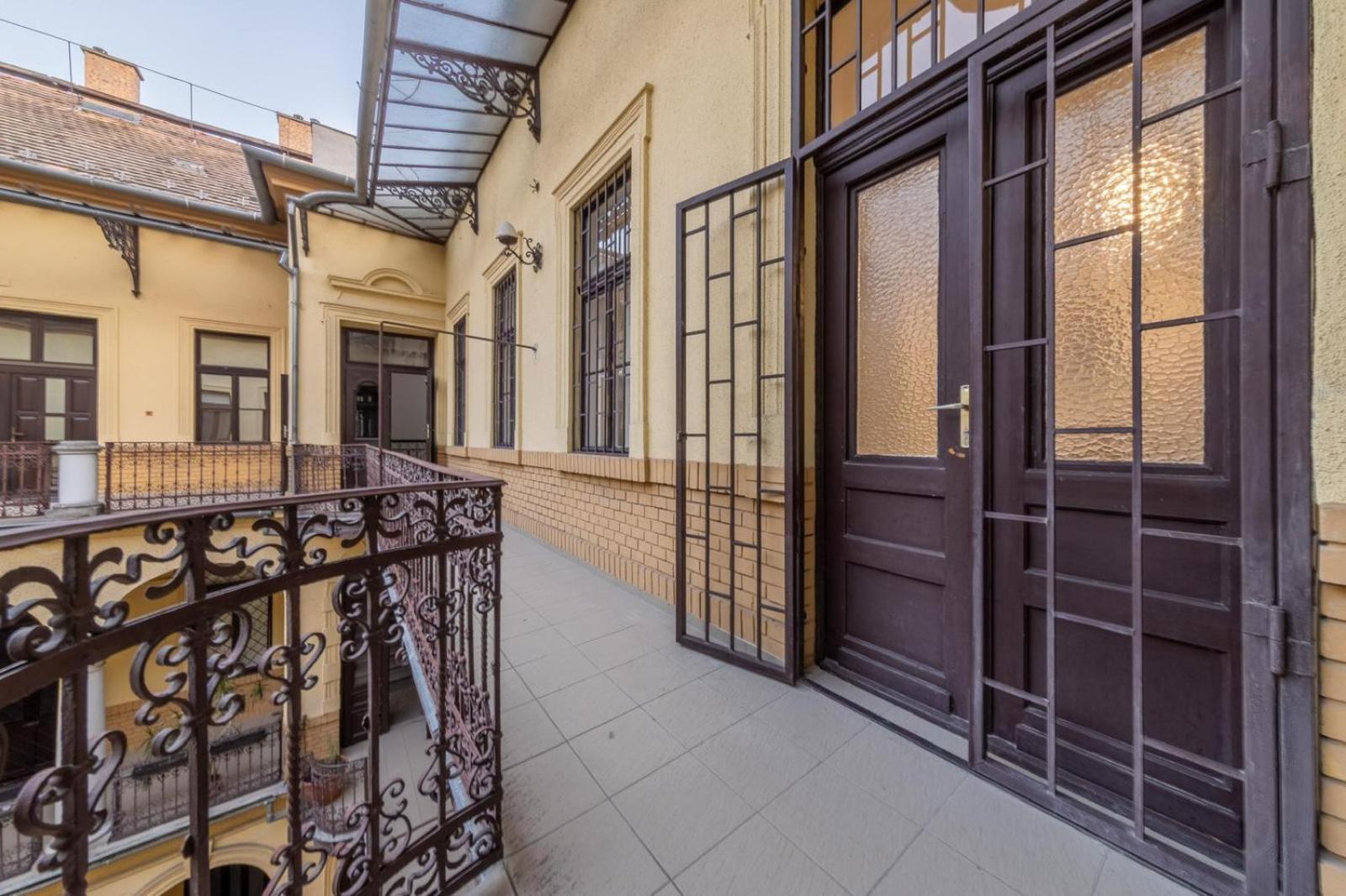 Apartamento Sass Glamour Next To St Stephen Basilica S1 Budapest