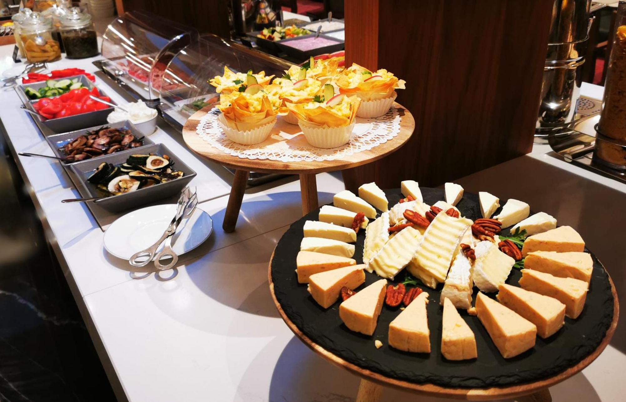 Est Grand Savoy Hotel Budapest