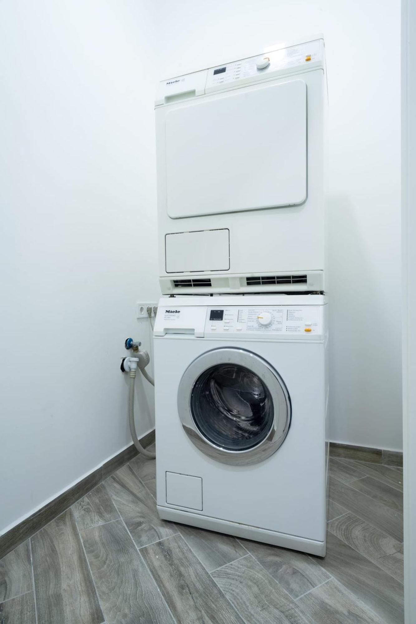 Apartman Lovely At Location