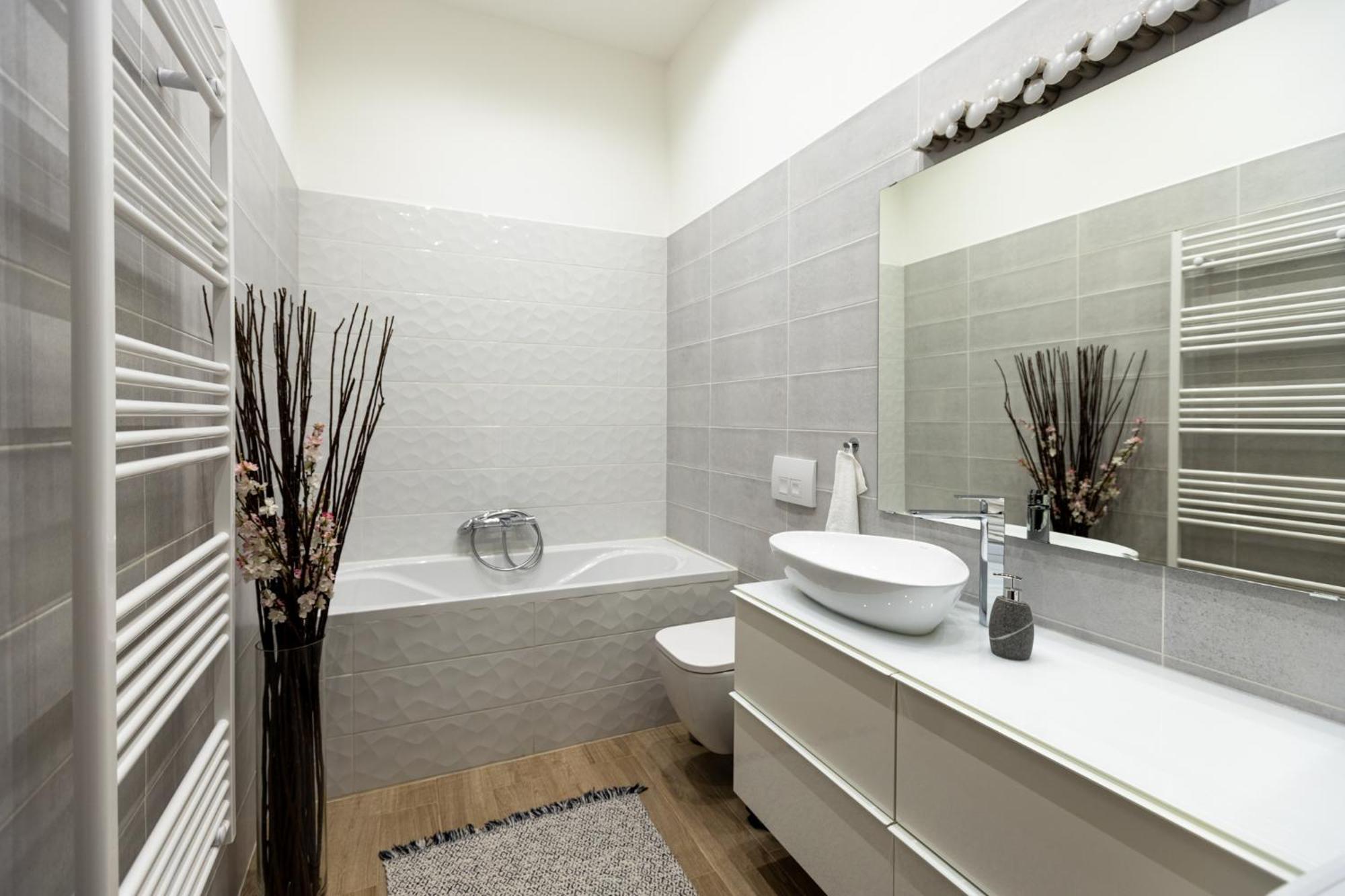 Devai With Free Netflix Near The Westend City Center * Budapest