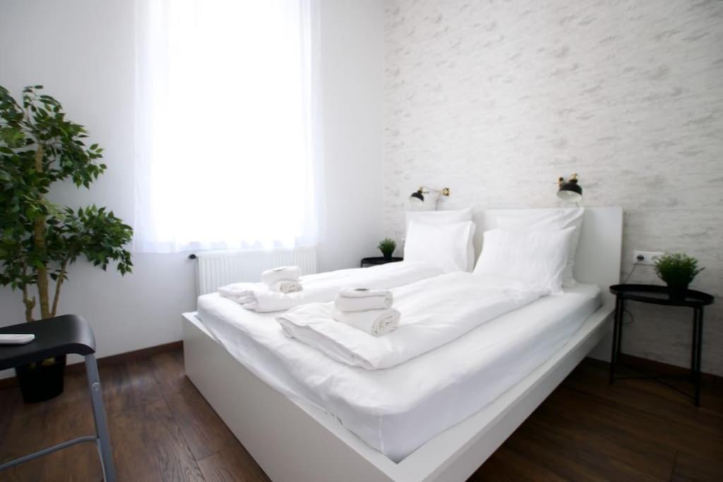 Apartment Standard By Hi5- Bajcsy 63 Budapest
