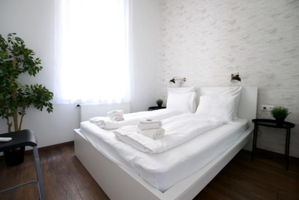 Standard By Hi5- Bajcsy 63 Apartment