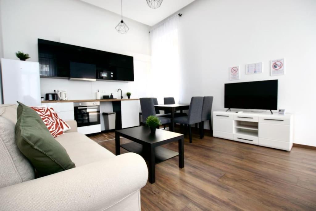 Standard By Hi5- Bajcsy 63 Apartment *