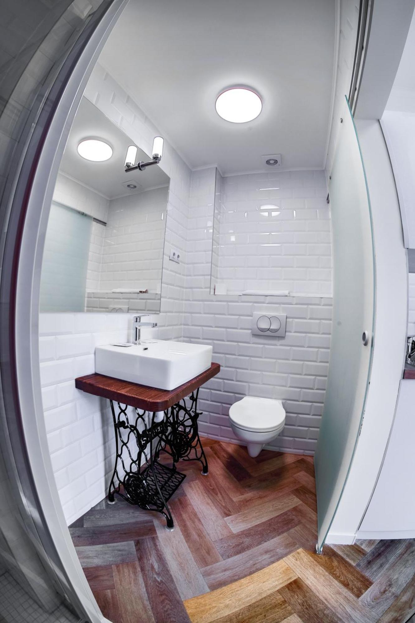 Toni Hotel 3*