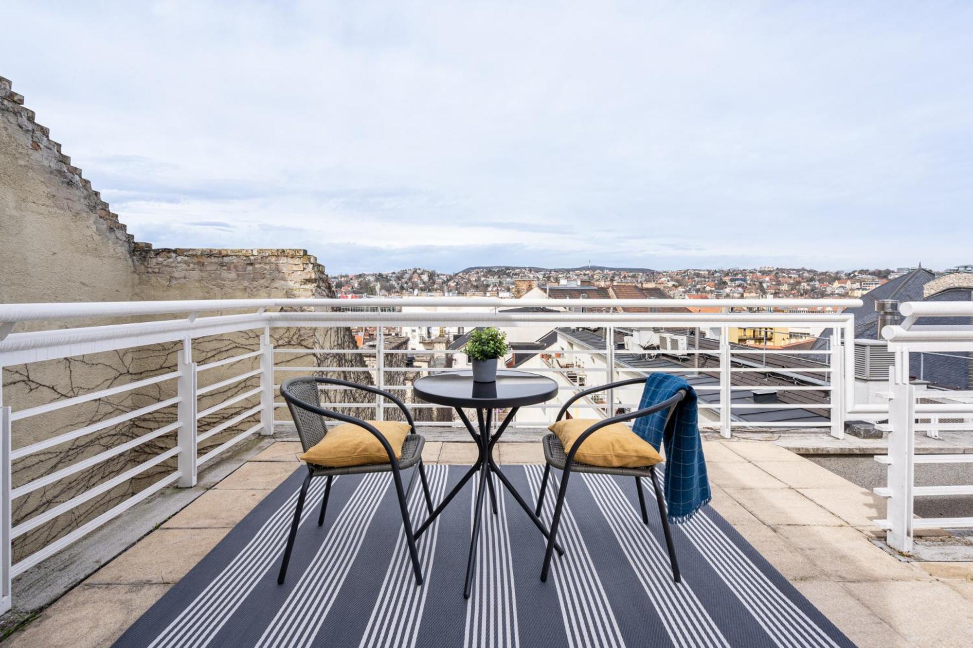 Spacious Rooftop With Parliament&danube View Lejlighed Budapest