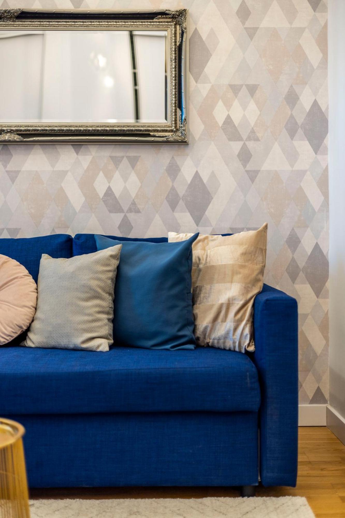 Luxury Quentin 3 Bedrm, 2 Bathrm Apartment Budapest