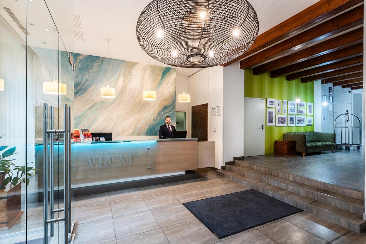 Hotel Atrium Fashion 4*