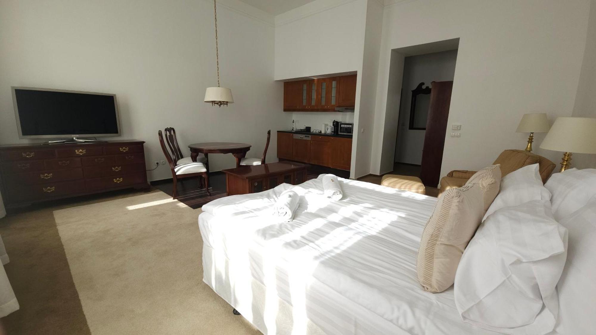 Opera16 Guestrooms Guest house