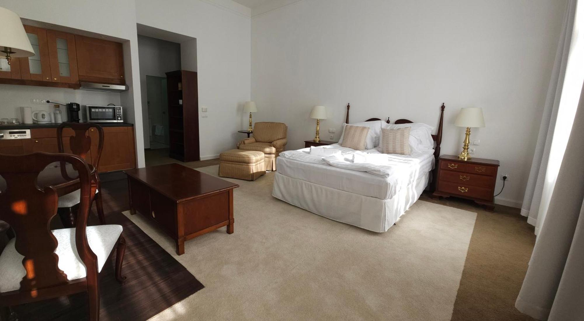 Opera16 Guestrooms