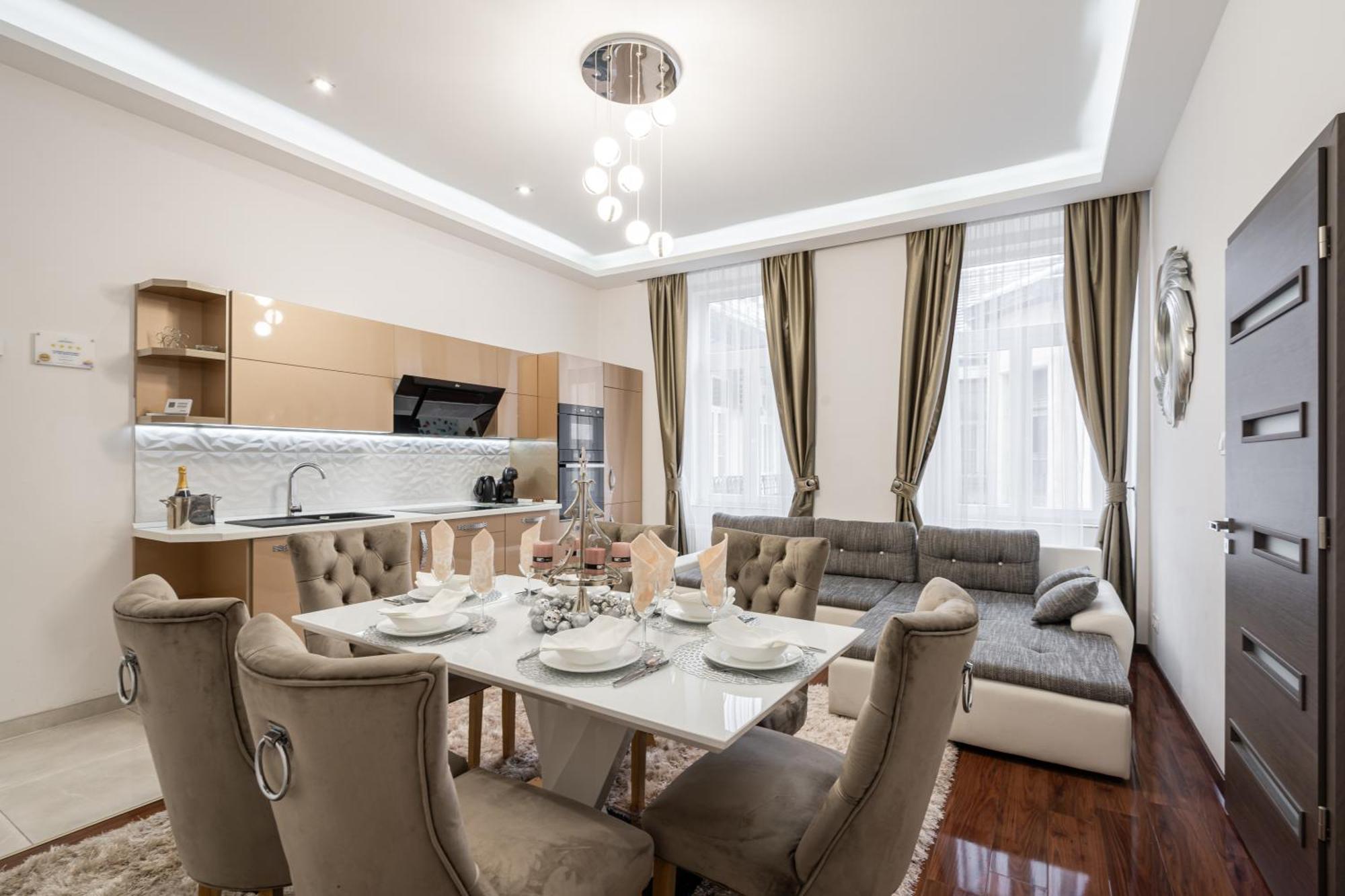 Centrum Opera Luxury With Free Garage