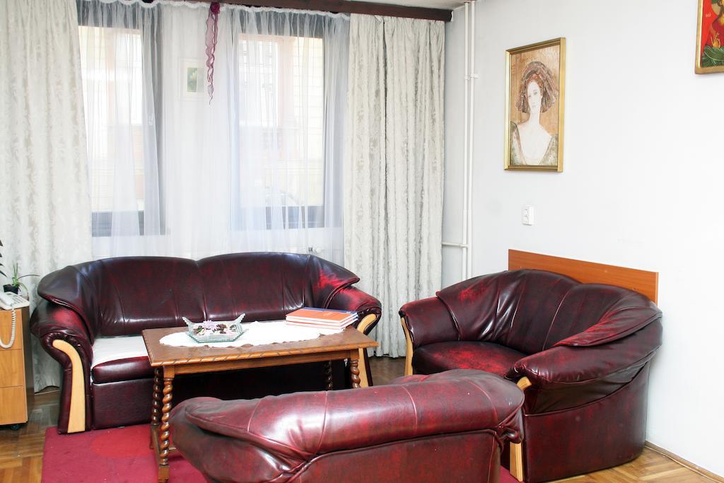 Professor'S Guest House Apartman