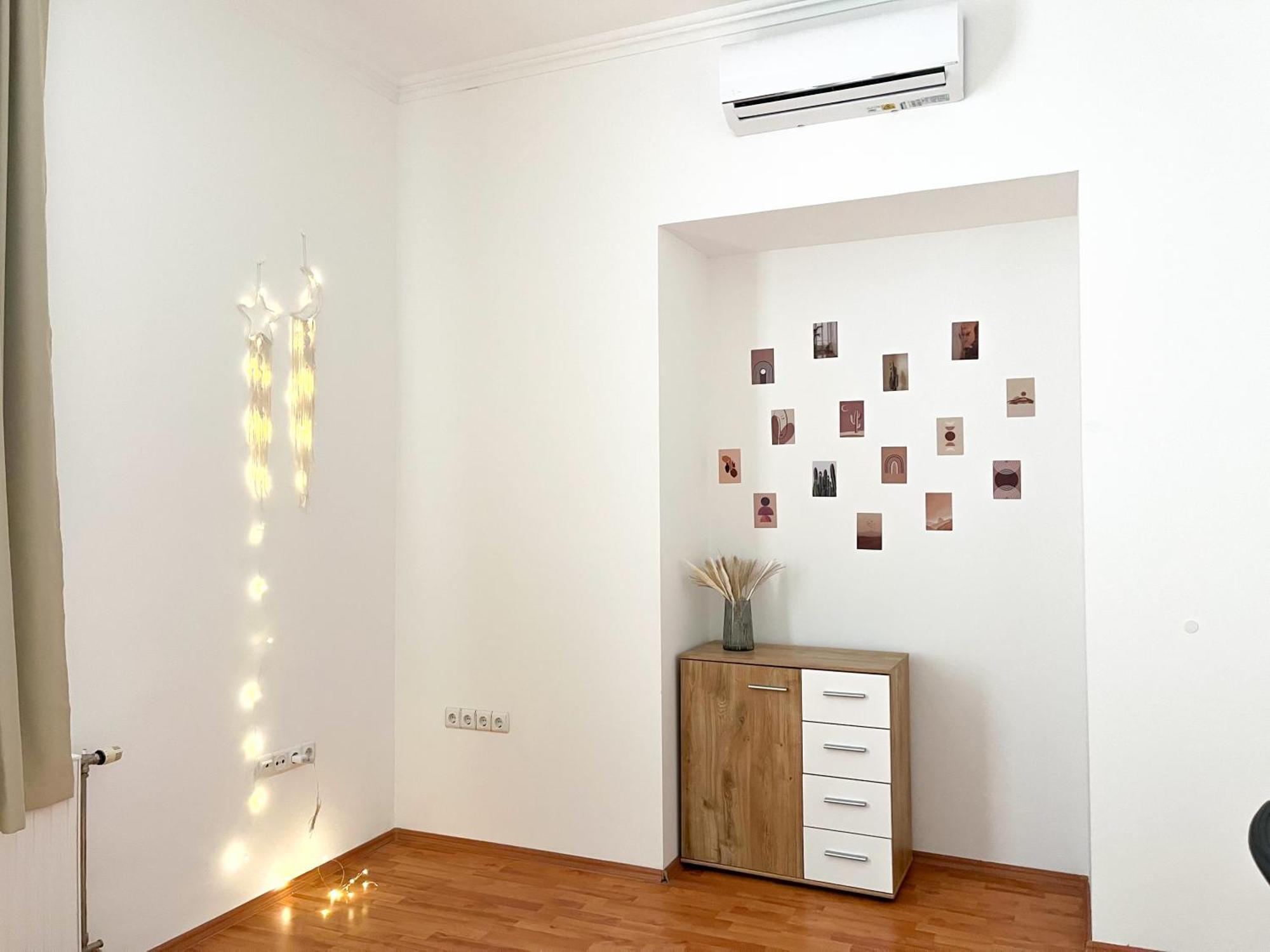 Majestic Residency - 3 Bedrooms Apartment *