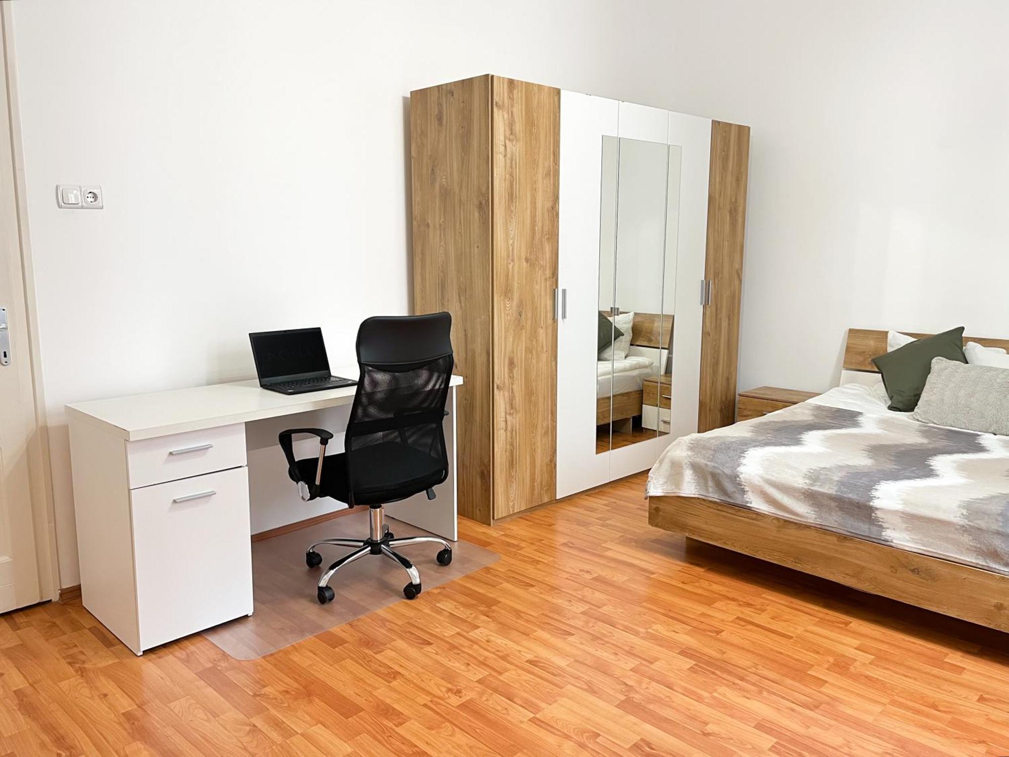 Majestic Residency - 3 Bedrooms *
