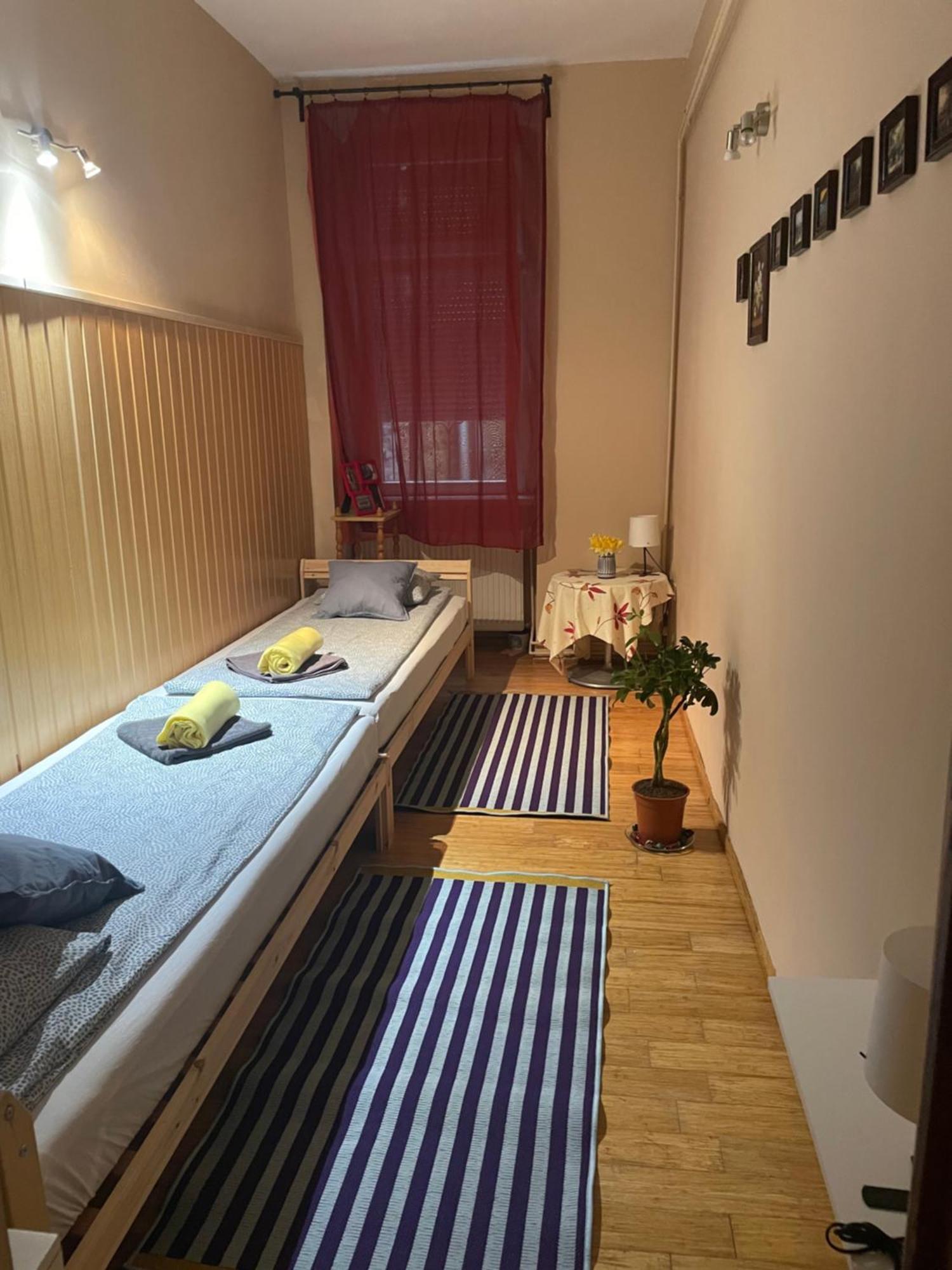 Apartment Clark Apartman ** *