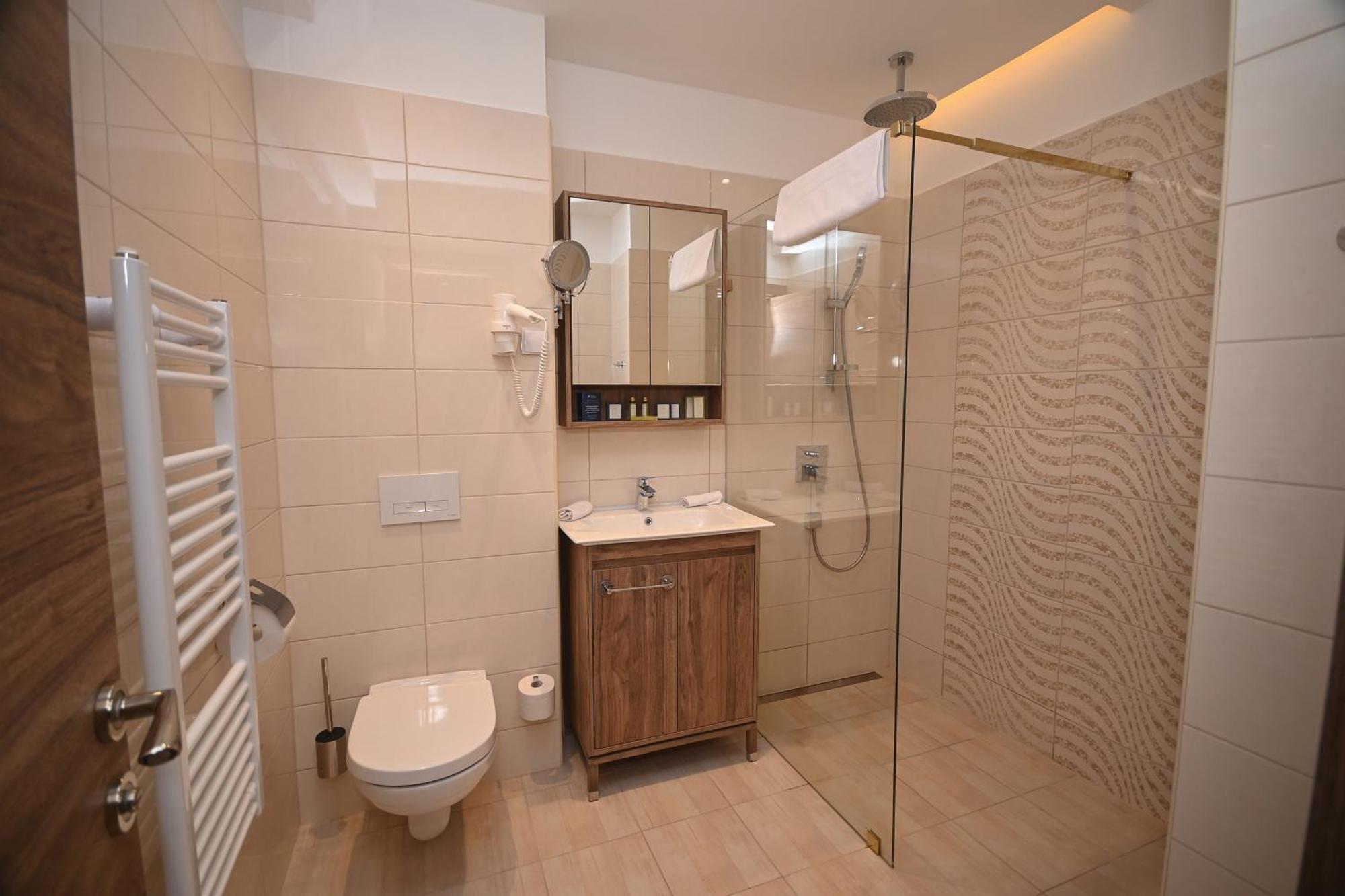 Foldana Hotel 4*