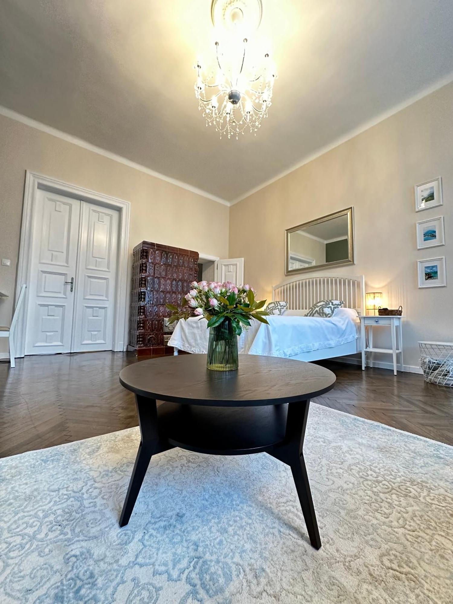 The Spot With Chair - Cozy Space Near Danube Budapest