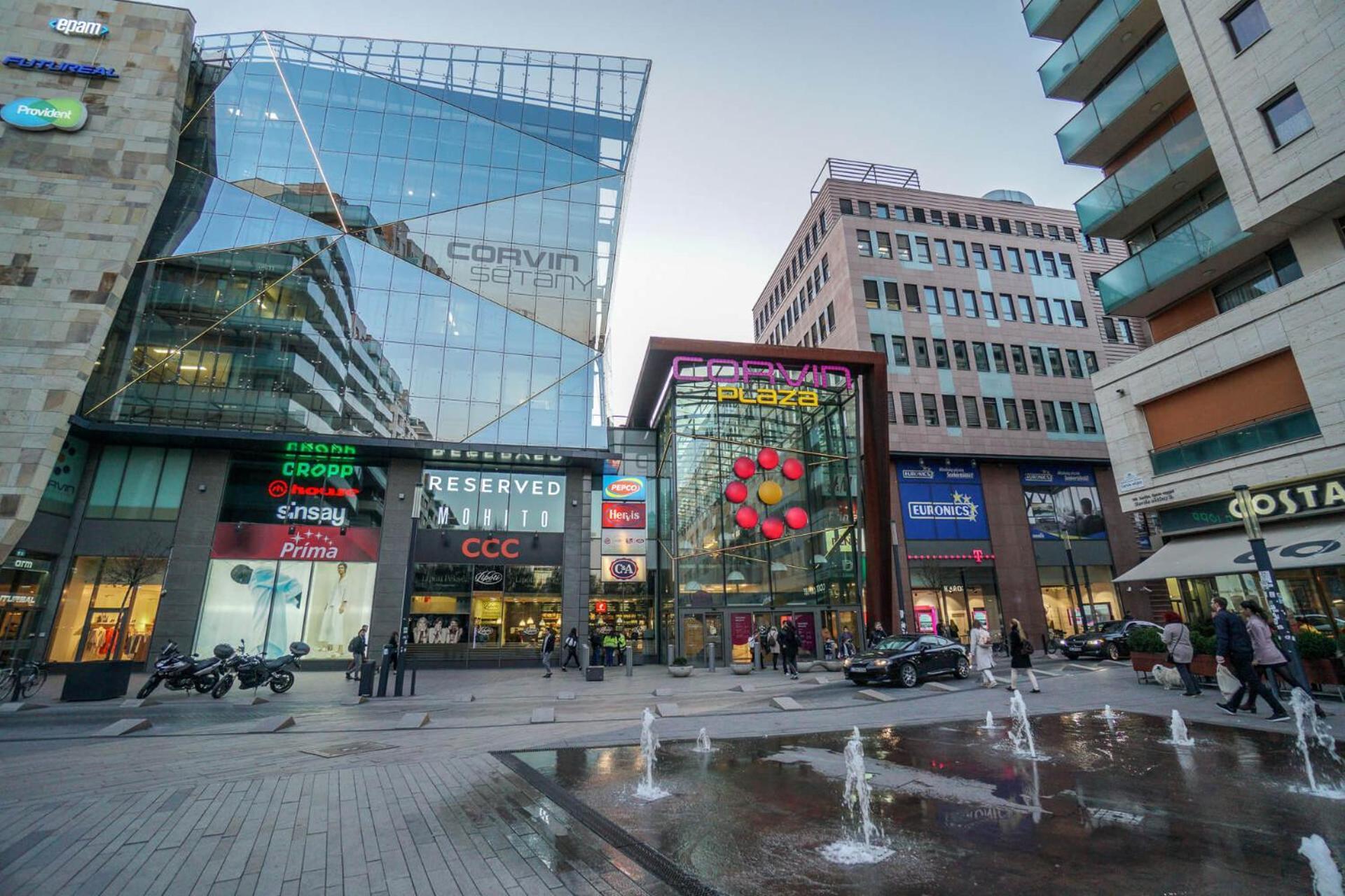 Center Penthouse - Huge Terrace And Free Parking - Tram/metro - Ac