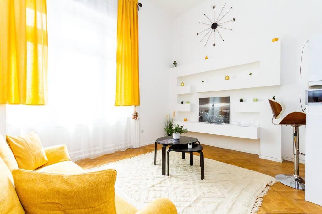 Bright Design Riverside By Nw * Budapest