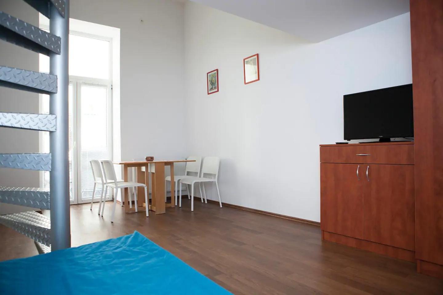 Downtown Csengery 10 Appartement *