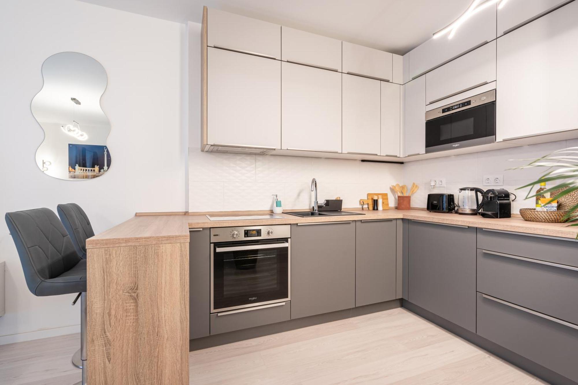 Heroes Square Apartment Budapest