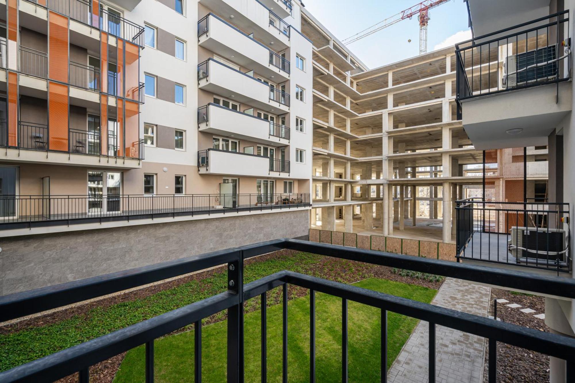 Apartment Heroes Square *
