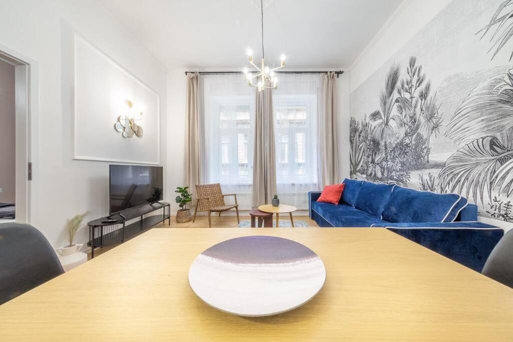 Apartment Ruby 3-bedroom Location Budapest
