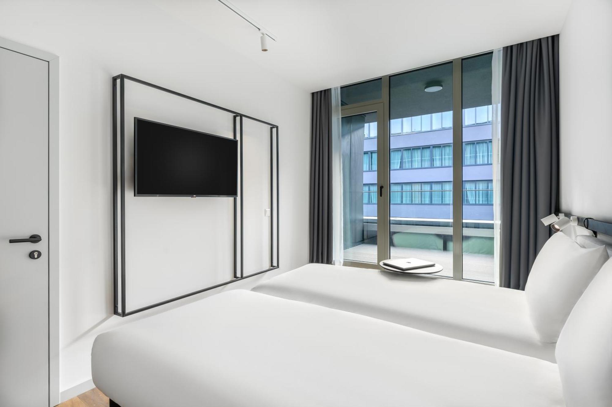 Ibis Stadium Hotel