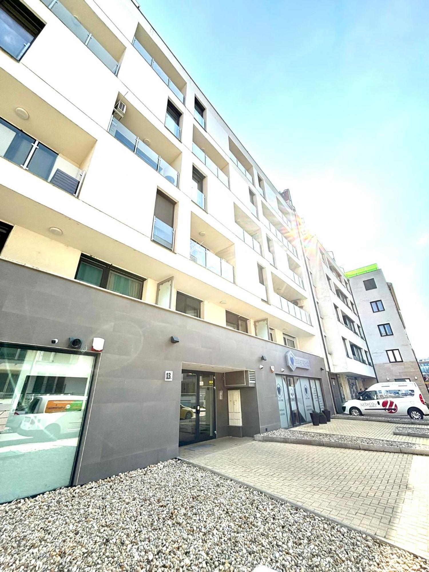 Scandinavian-style Downtown With A Terrace Apartment *