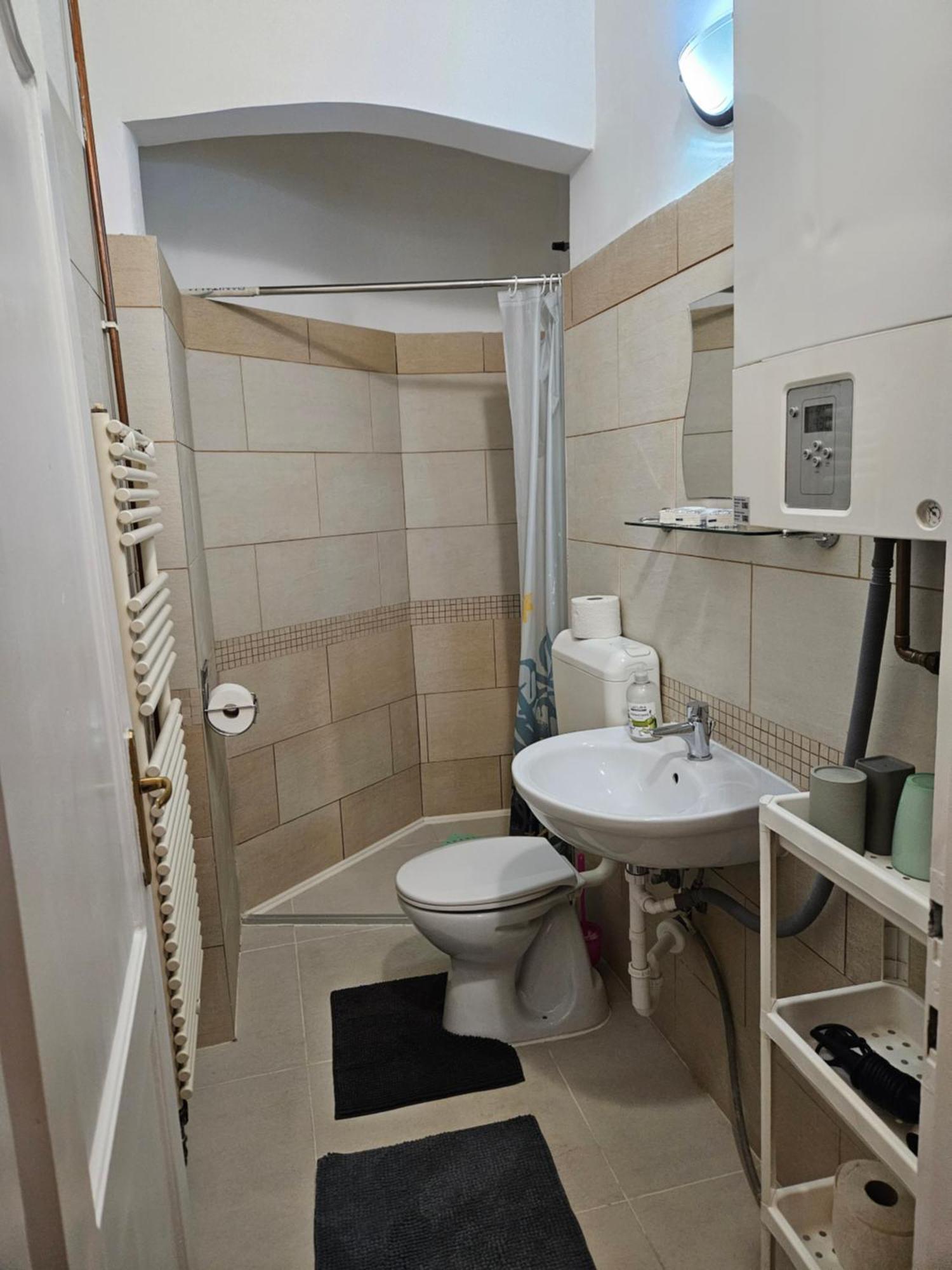 Danube Bridge Apartment