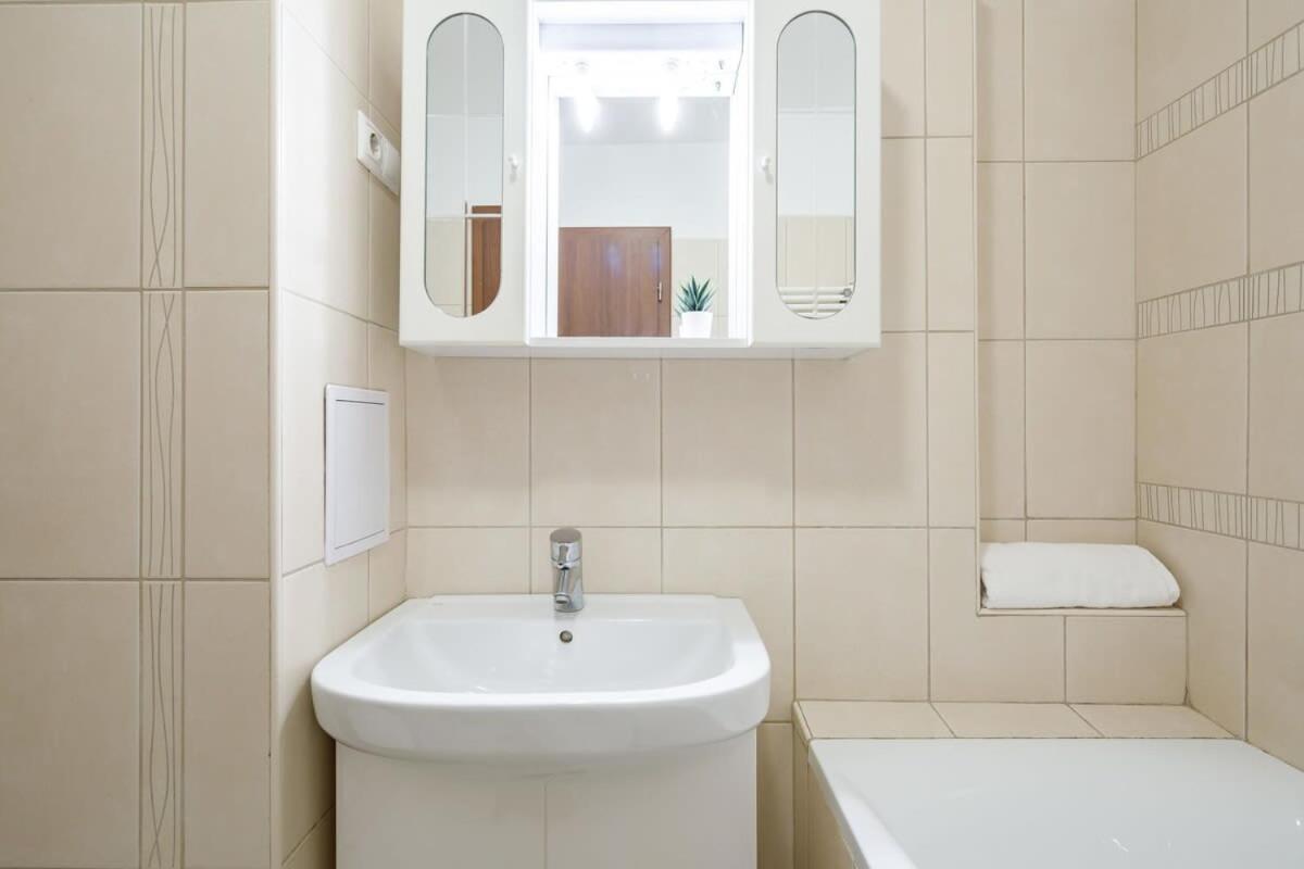 Central And Modern In Angels Street Apartamento Budapest