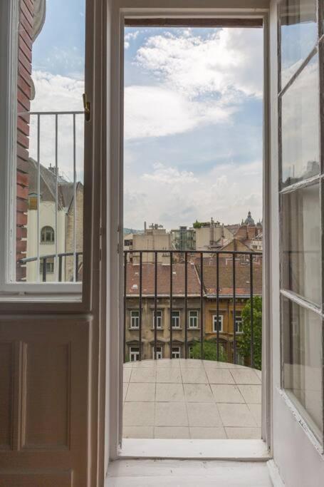 Grand Luxury On The Broadway W Jacuzzi Appartamento Budapest