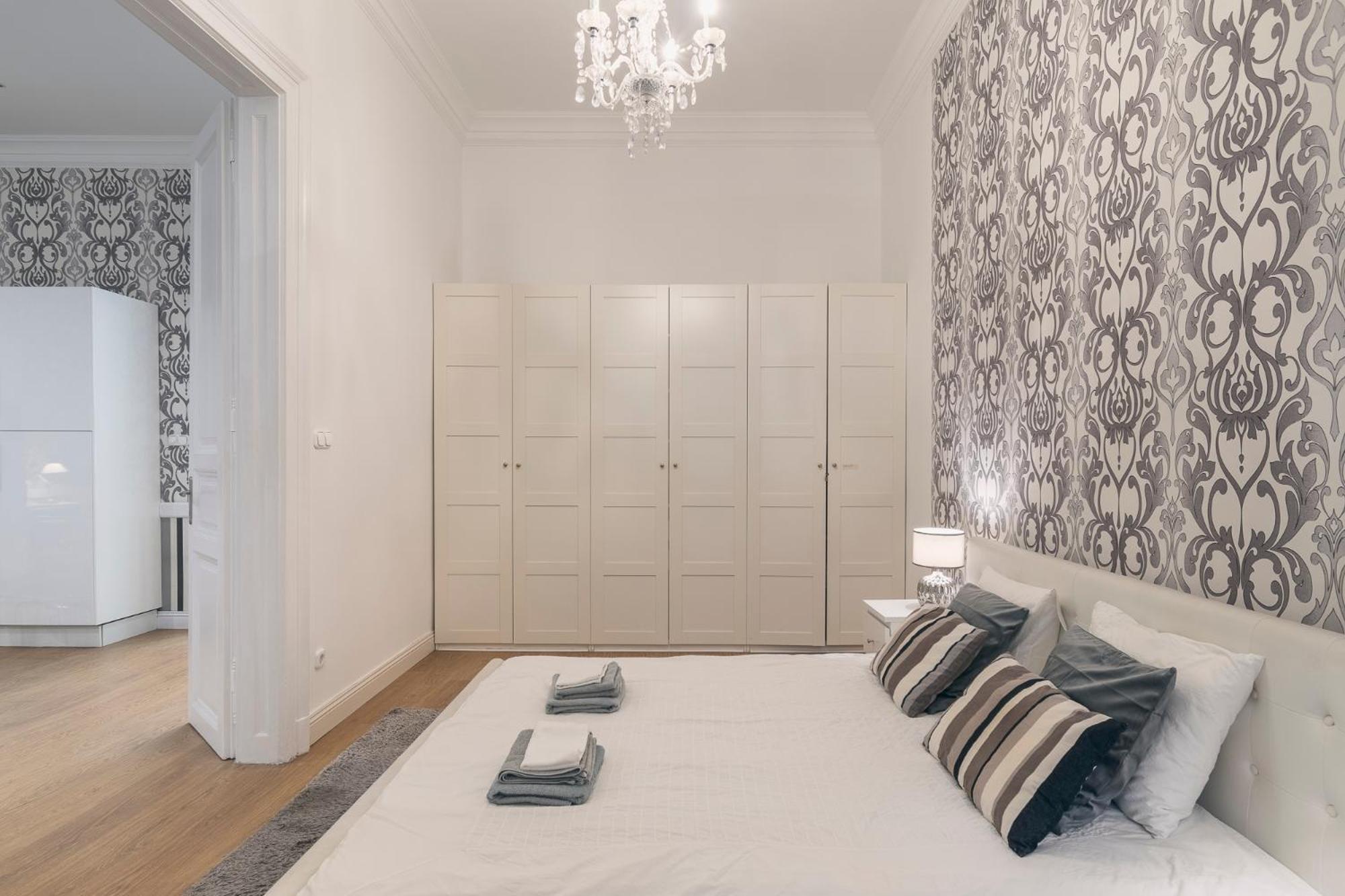 Appartement Ruin Bar 2 Bedroom 1.5 Bath Apt. Sleeps 6 *