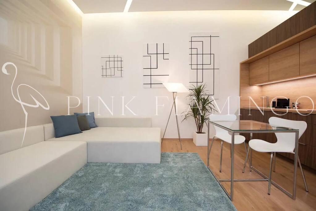 Modern Loft-style - Pink Flamingo Apartamento