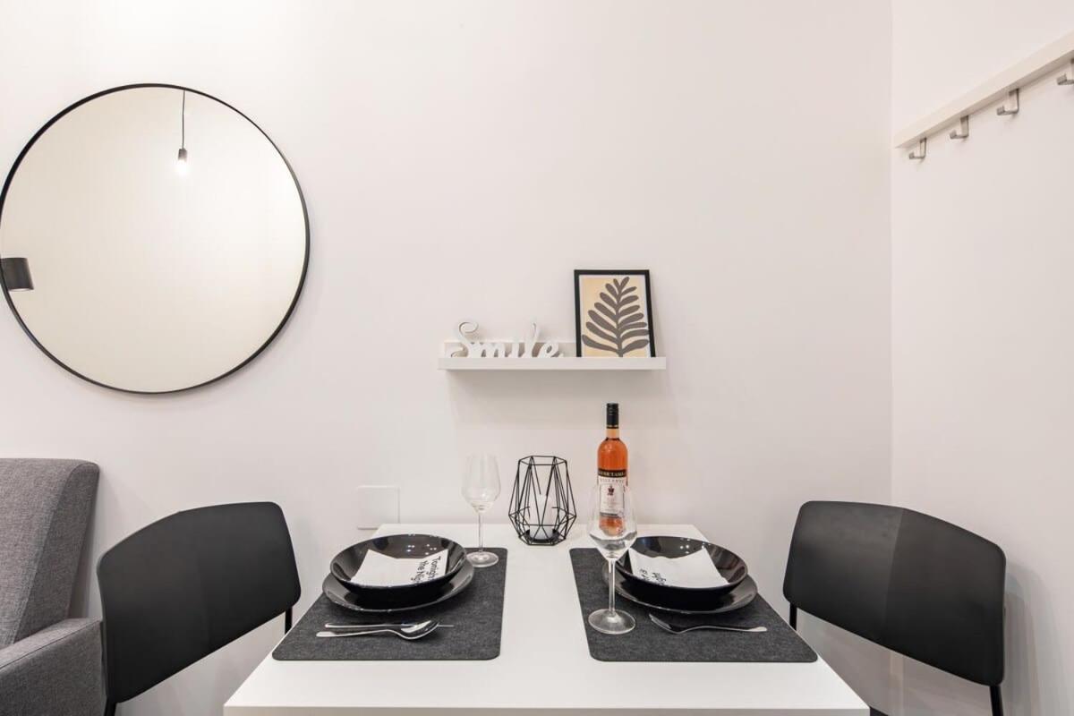 Mini - New - Elegant Downtown Retreat Apartmán *