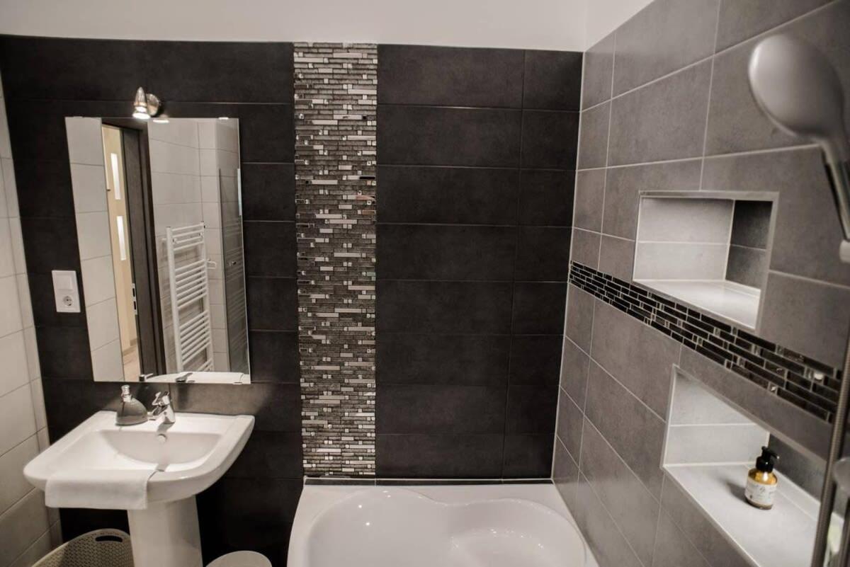 Apartamento New Luxury In The Center With A/c Budapest