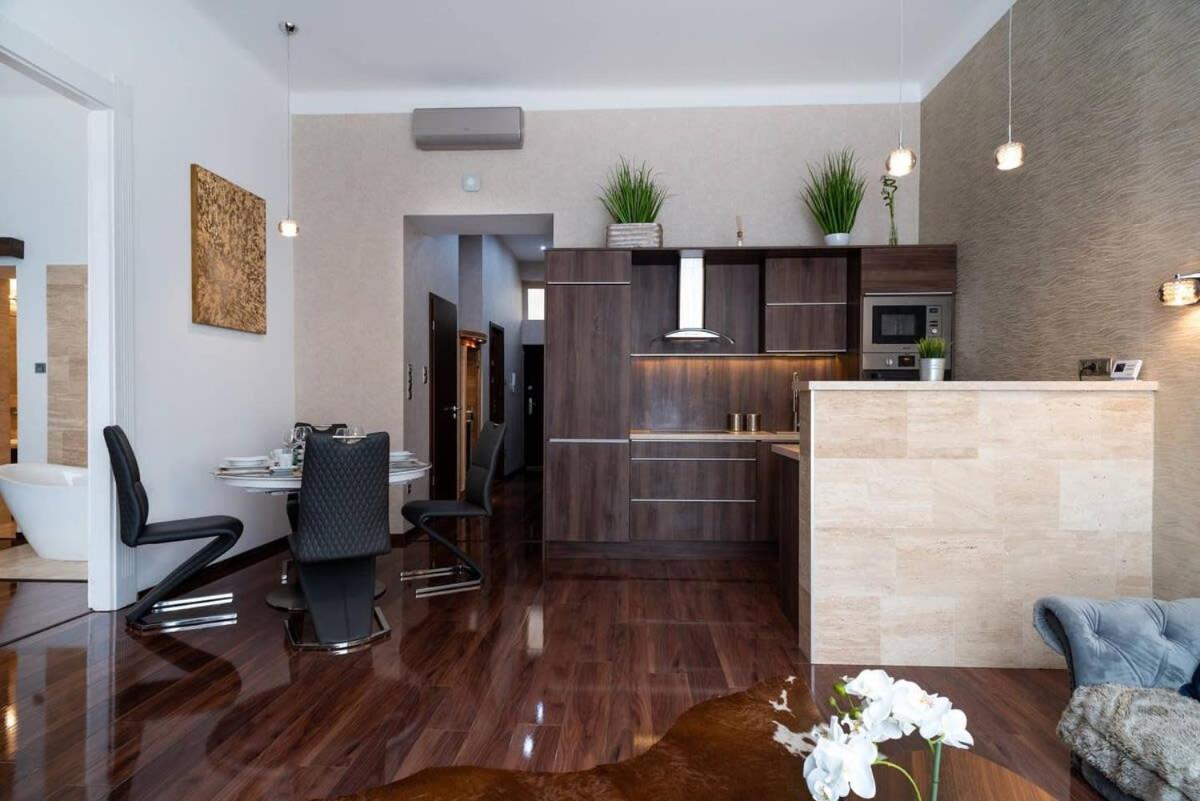 Luxy Design * Budapest