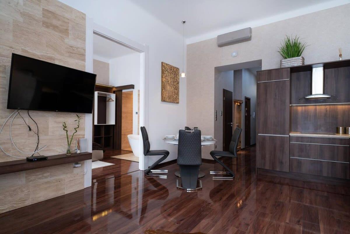 Luxy Design Apartment Budapest